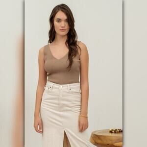 A046-A • Tan Ribbed V-Neck Knit Tank Top